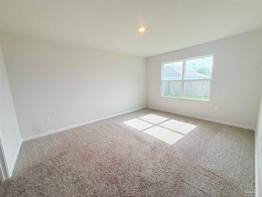 Welcome home to this like-new 4-bedroom, 2-bath residence - photo 11