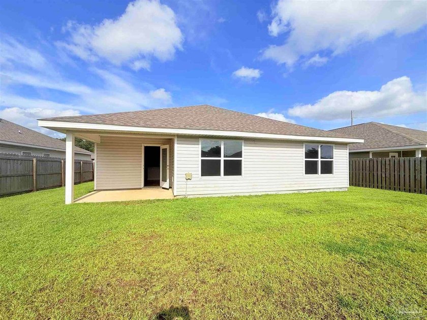 Welcome home to this like-new 4-bedroom, 2-bath residence - photo 15