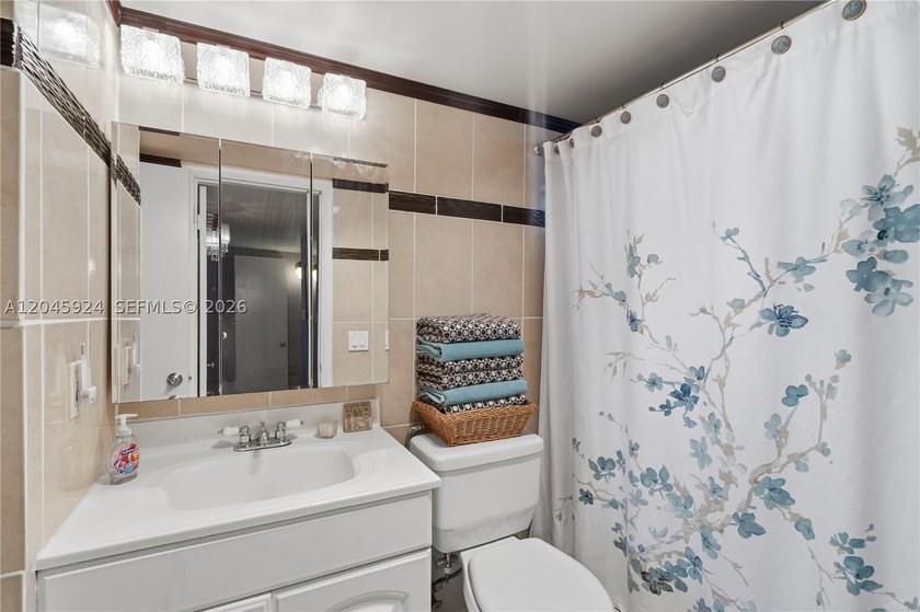 DON'T MISS THIS INCREDIBLE OPPORTUNITY TO OWN A ONE (1) BEDROOM - photo 23