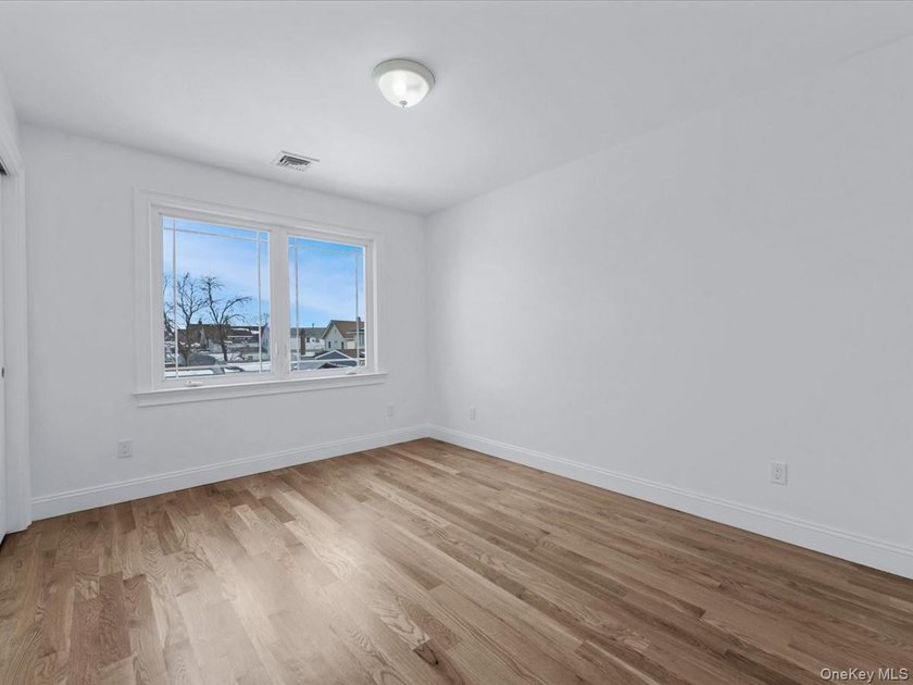 Welcome to 42 Williamson Street, a beautiful new construction - photo 23