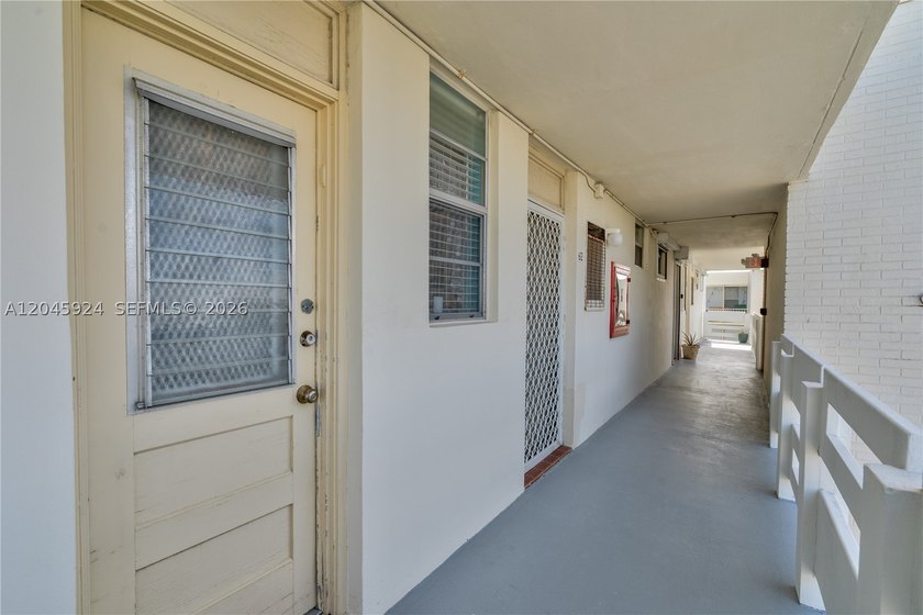 DON'T MISS THIS INCREDIBLE OPPORTUNITY TO OWN A ONE (1) BEDROOM - photo 24