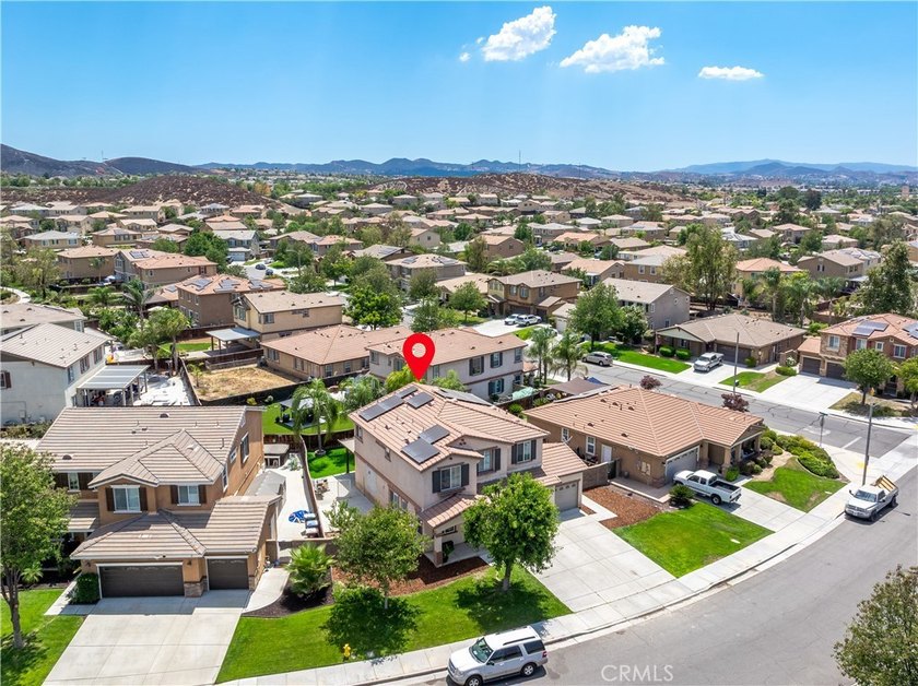 Welcome to the highly sought-after Menifee Lakes community in - photo 35
