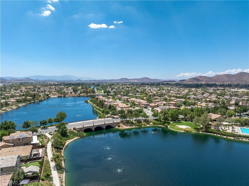 Welcome to the highly sought-after Menifee Lakes community in - photo 46
