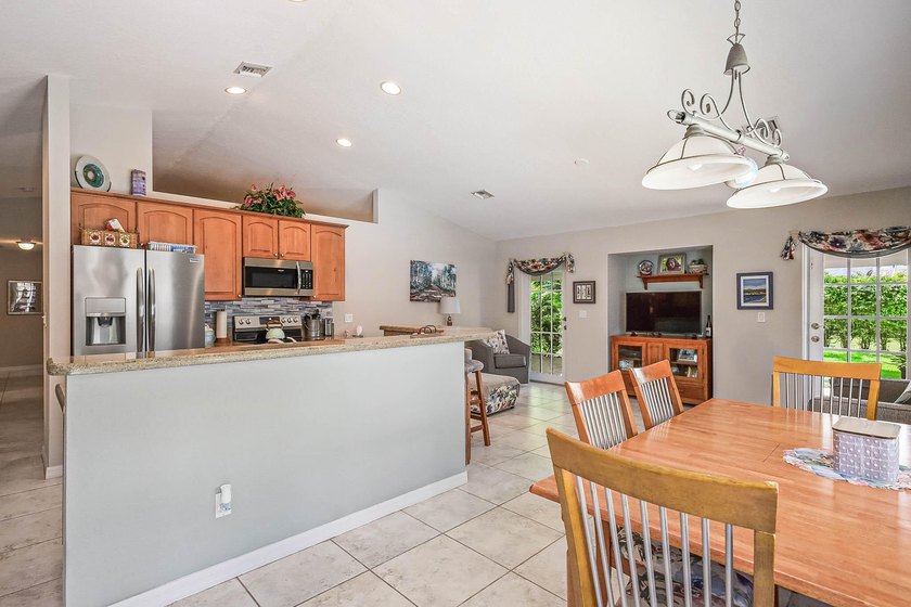 This fantastic pool home can now be yours. This CBS 3/2.5 plus - photo 11