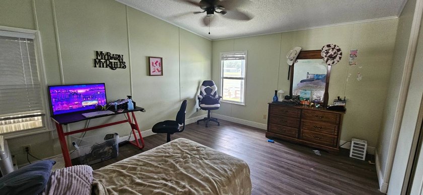 Live the Florida lifestyle you've been dreaming of in this - photo 14