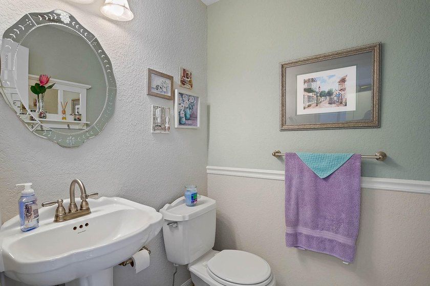 This fantastic pool home can now be yours. This CBS 3/2.5 plus - photo 14