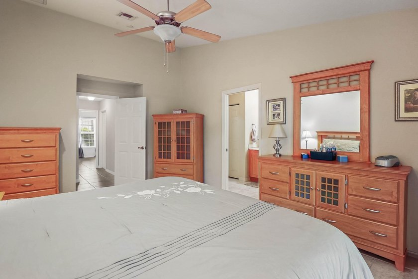 This fantastic pool home can now be yours. This CBS 3/2.5 plus - photo 19