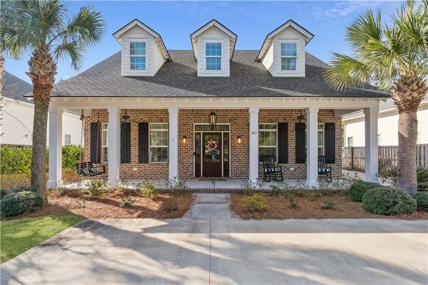 Lowcountry-style home located in the heart of St. Simons Island - photo 2
