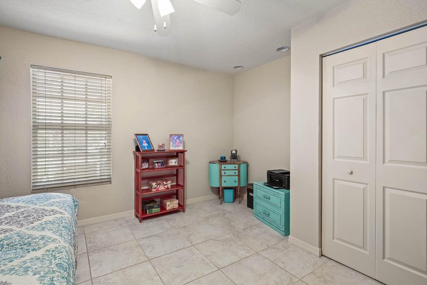 This fantastic pool home can now be yours. This CBS 3/2.5 plus - photo 28