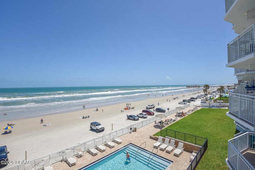 Oceanfront Ocean Views. Furnished. New pool, New seawall, direct - photo 30