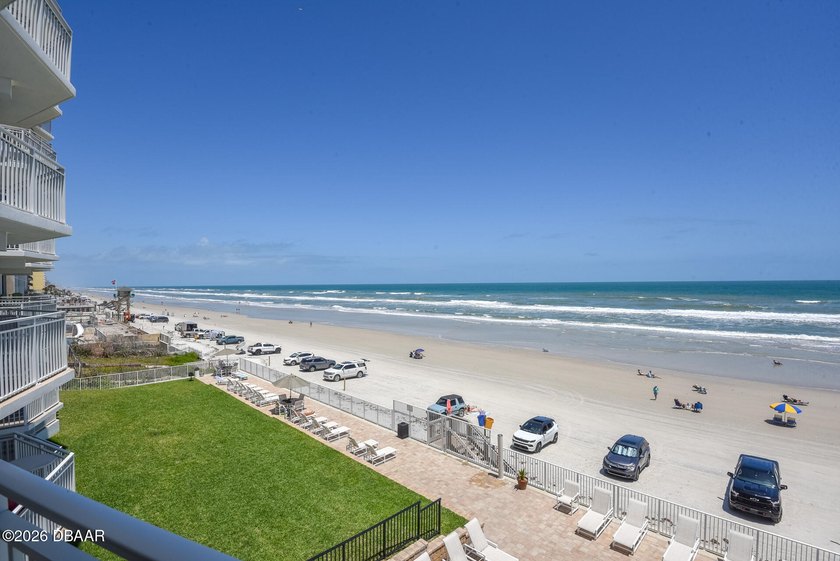 Oceanfront Ocean Views. Furnished. New pool, New seawall, direct - photo 31