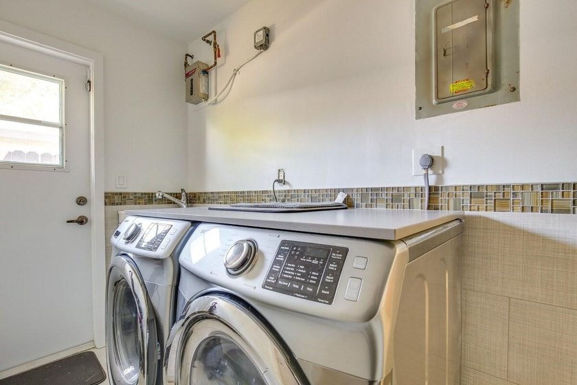 Wonderful for a single-family or investment opportunity, nestled - photo 14