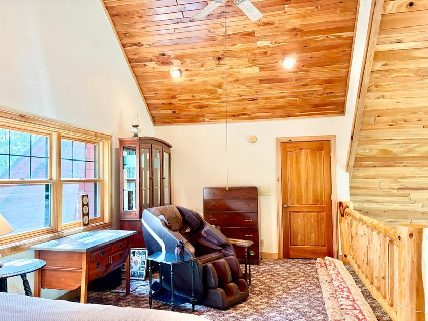 Escape to the beauty of the Northwoods with this one-of-a-kind - photo 16