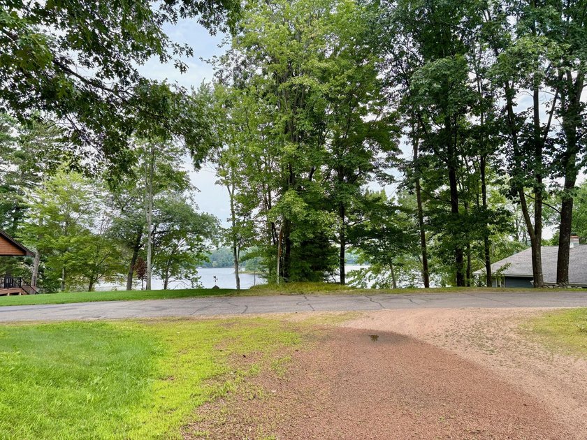 Escape to the beauty of the Northwoods with this one-of-a-kind - photo 31