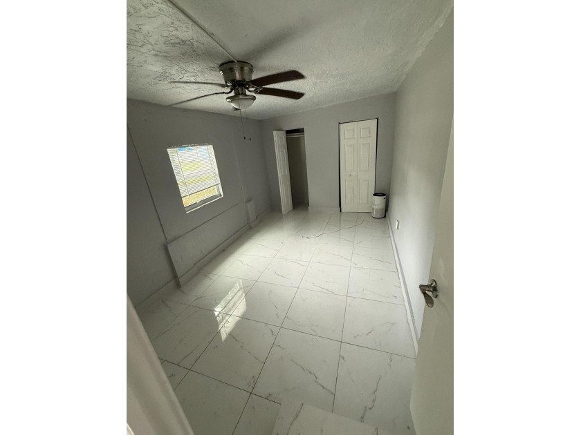 Don't miss this beautifully renovated, centrally located - photo 14