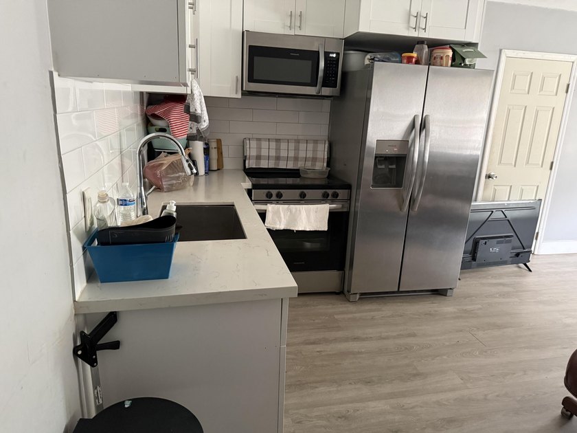 Don't miss this beautifully renovated, centrally located - photo 18