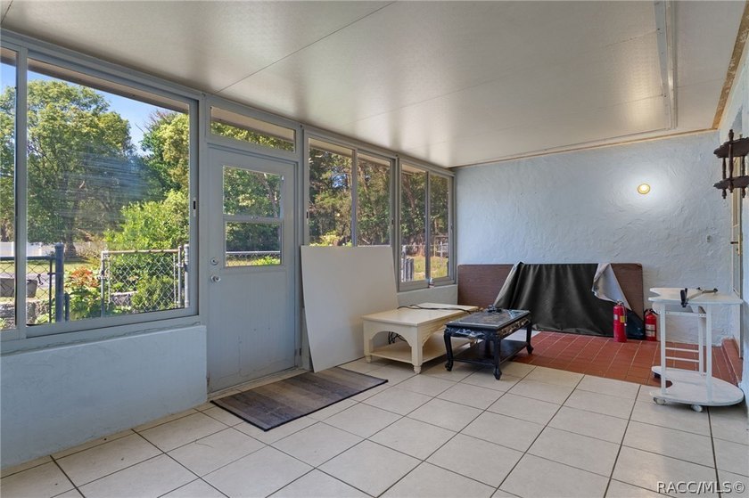 Nestled on approximately 1.6 acres in Homosassa, this charming - photo 23