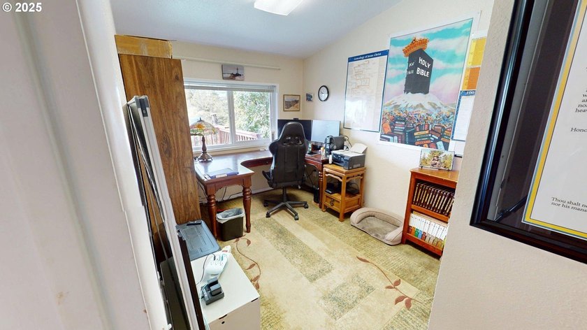 Bright and sunny ocean and forest view home on over 2 acres of - photo 27