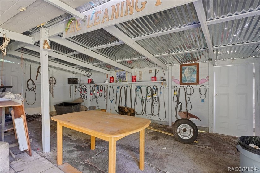 Nestled on approximately 1.6 acres in Homosassa, this charming - photo 33