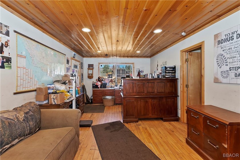 PRIME COMMERCIAL OPPORTUNITY IN BIG BEAR LAKE! Three commercial - photo 18
