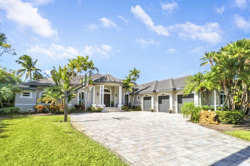 NOW PRICED BELOW APPRAISED VALUE! Serenity Awaits: Luxury - photo 2