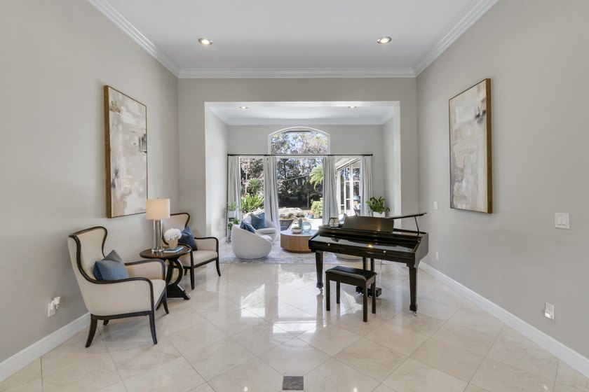NOW PRICED BELOW APPRAISED VALUE! Serenity Awaits: Luxury - photo 4