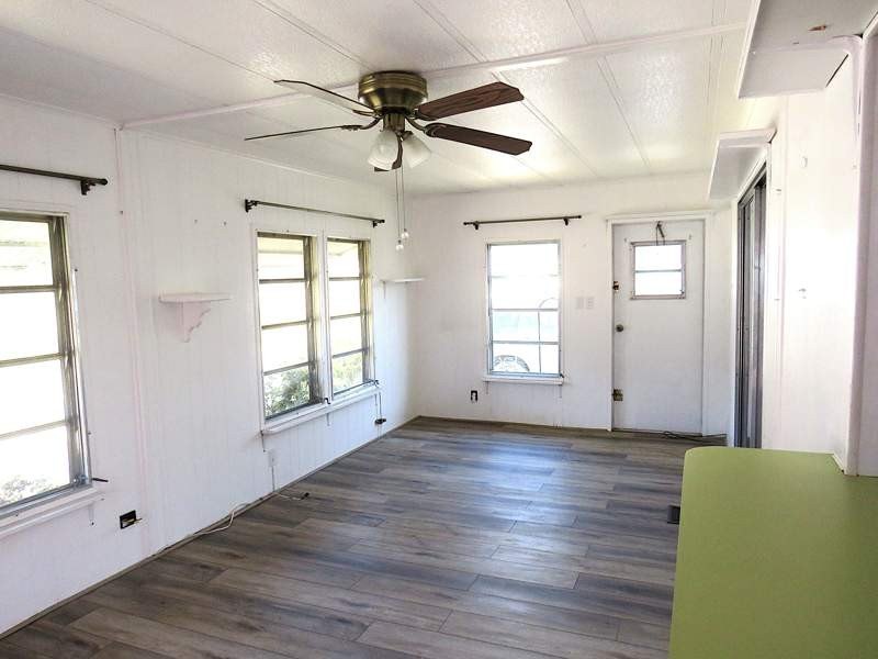 This charming 1248 square feet manufactured home was built in - photo 11