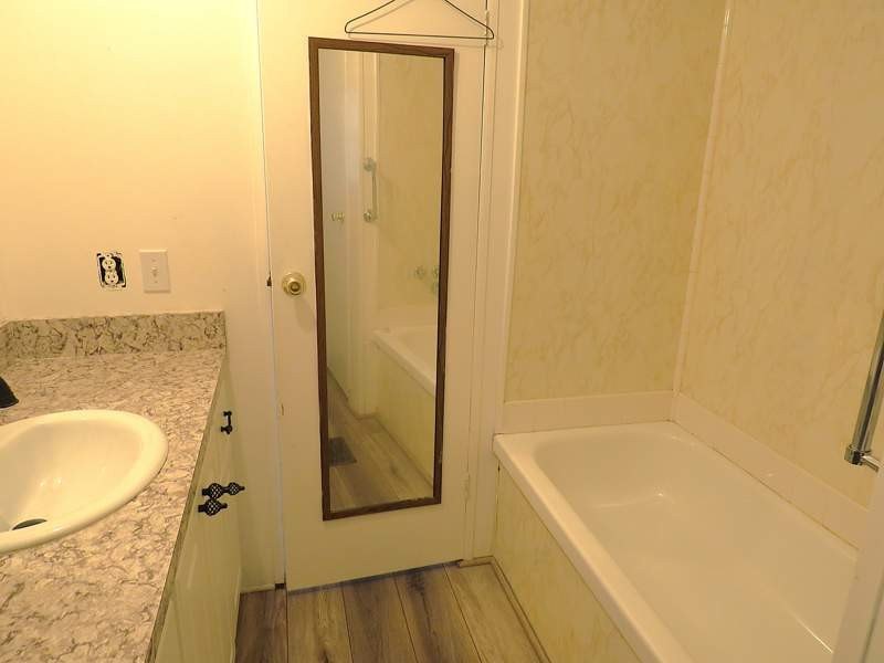 This charming 1248 square feet manufactured home was built in - photo 21