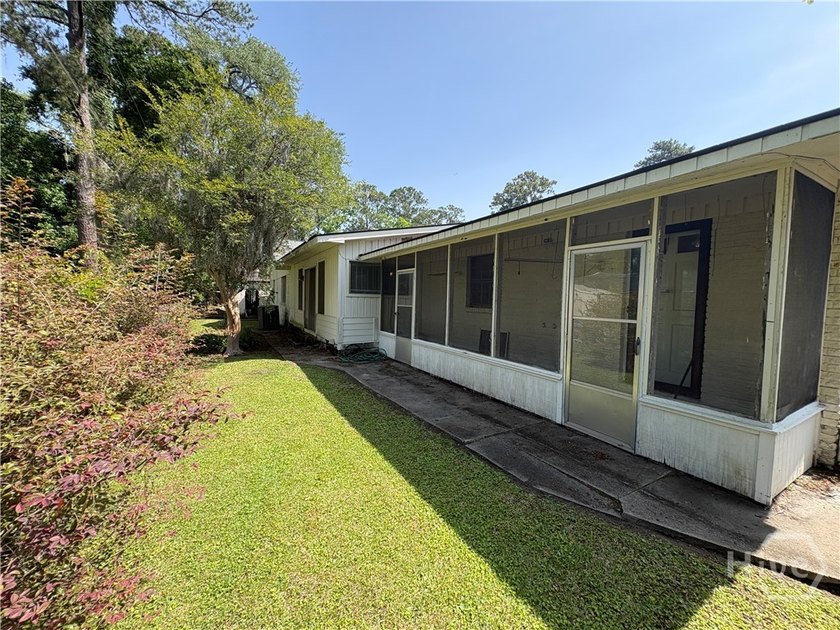 Over 2,500 sq feet on the island at a fantastic price. The - photo 34