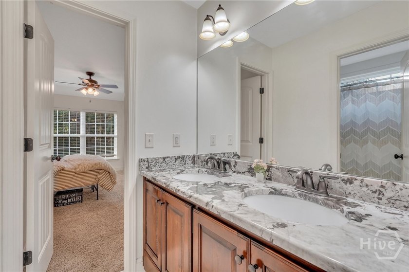SELLER OFFERING $10,000 TOWARD BUYER'S CLOSING COSTS AND/OR RATE - photo 50