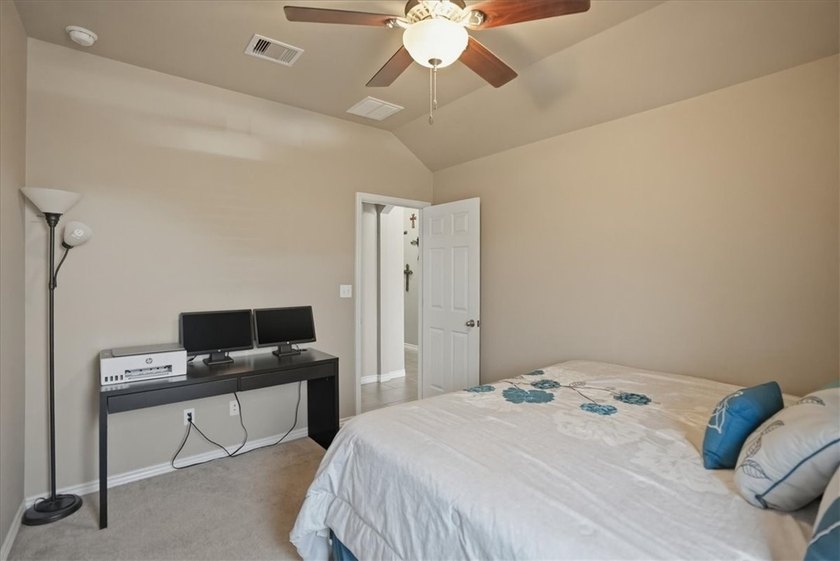 Impeccably maintained 2013 home that perfectly balances modern - photo 11
