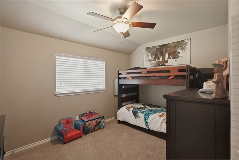 Impeccably maintained 2013 home that perfectly balances modern - photo 12