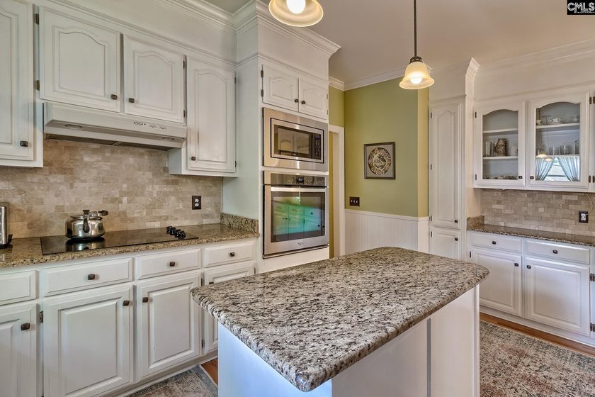 Professional photos coming next week.This custom-built all brick - photo 14