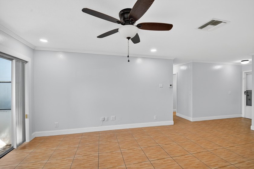 Charming 2 bedroom, 1 bathroom villa in the desirable Dudley - photo 14