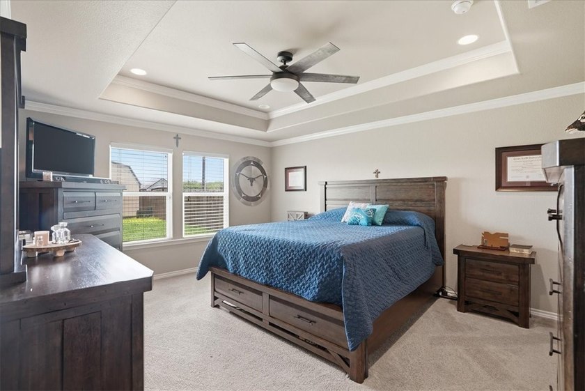Impeccably maintained 2013 home that perfectly balances modern - photo 16