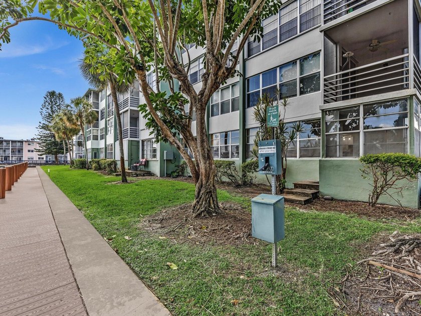 Welcome to Watergate Condominium No. 4 in Hollywood, FL, where - photo 16