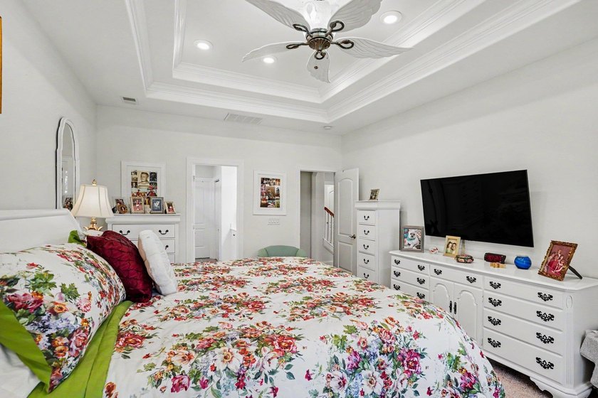 Located in the gated St. David's Township section of Windsor - photo 20