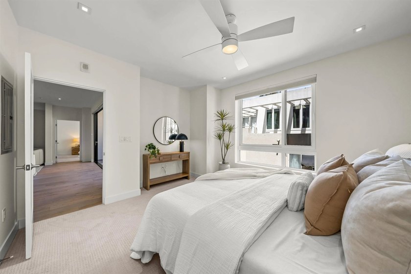 The Vue Residence 303 is an east-facing 2BR/2.5BA home offering - photo 27