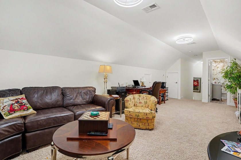 Located in the gated St. David's Township section of Windsor - photo 29