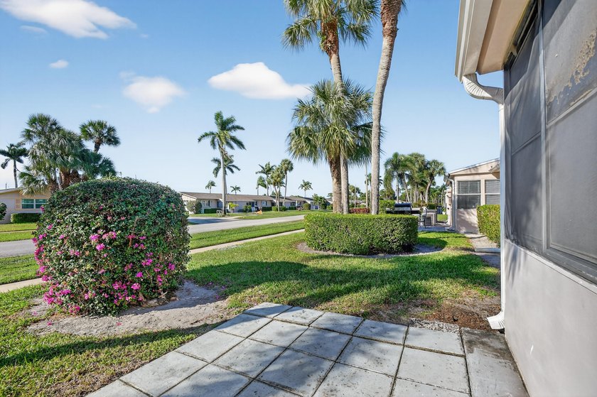 Charming 2 bedroom, 1 bathroom villa in the desirable Dudley - photo 32