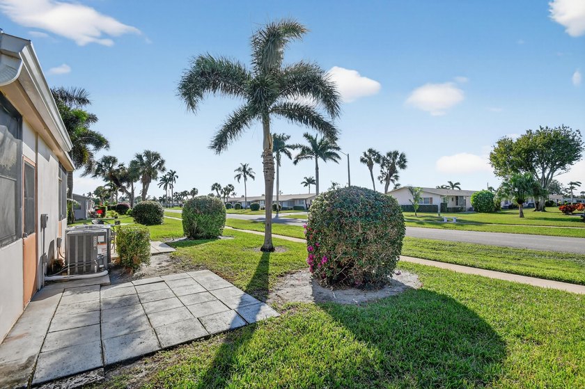Charming 2 bedroom, 1 bathroom villa in the desirable Dudley - photo 36