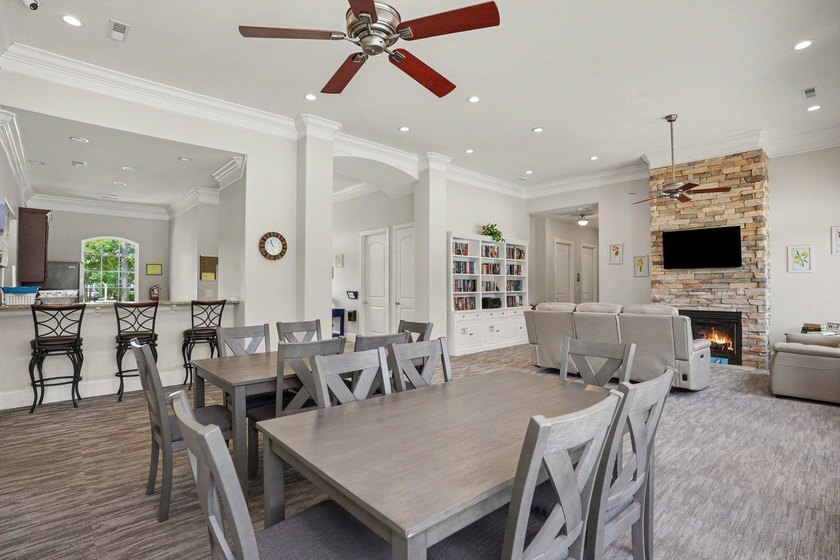 Located in the gated St. David's Township section of Windsor - photo 40
