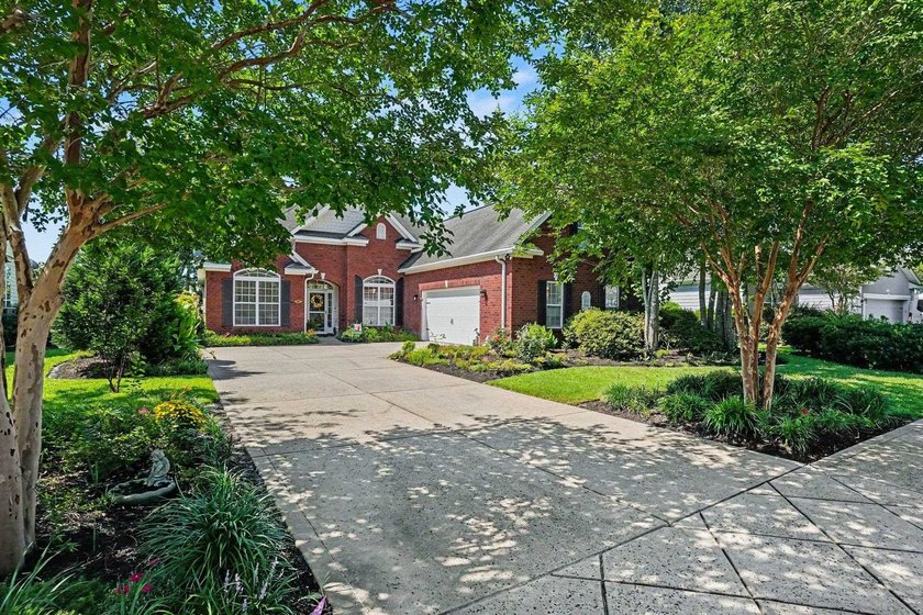 Located in the gated St. David's Township section of Windsor - photo 45