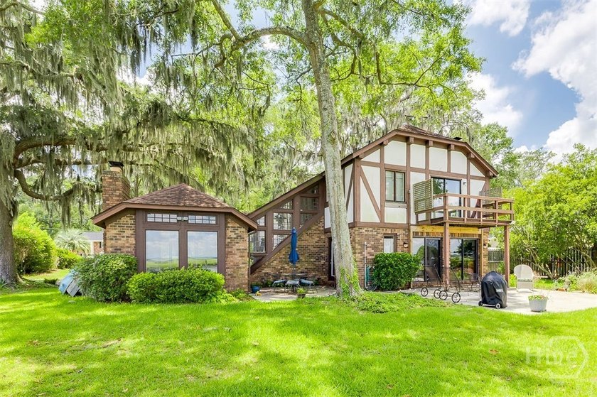 Perched on the bluff overlooking the Ogeechee River, 179 - photo 3