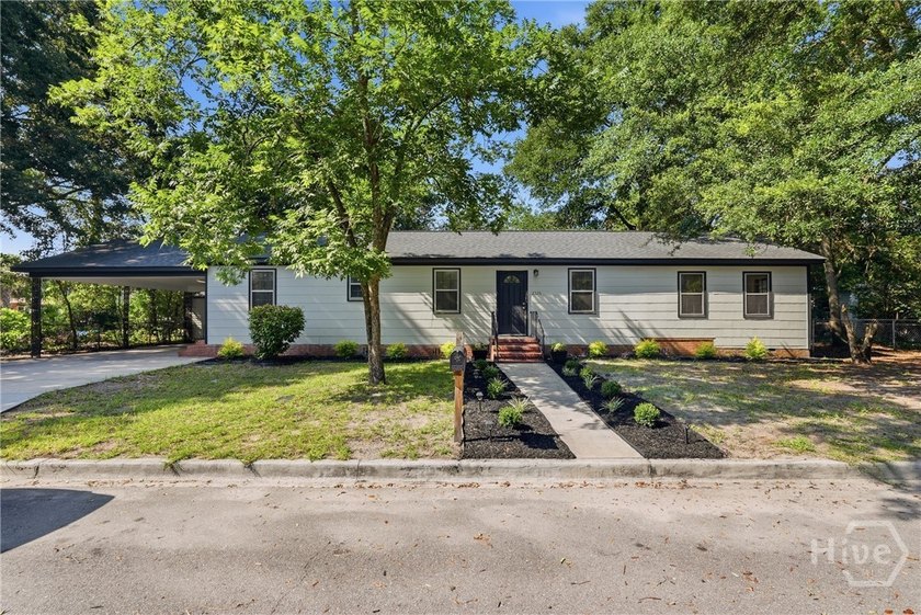 Welcome to 2326 Lorraine Drive! This beautifully updated - photo 3