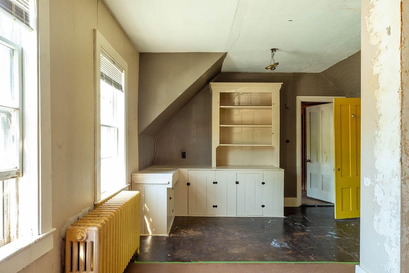 Spacious family intown home featuring an attached two-story barn - photo 24