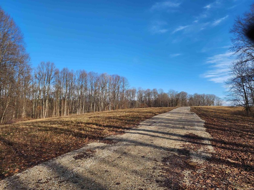 Welcome to a rare opportunity to build on 4-10 acre tracts in a - photo 17