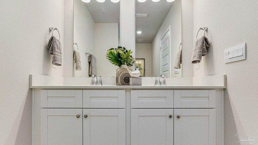 Welcome to your dream coastal retreat! Nestled in an ideal - photo 22