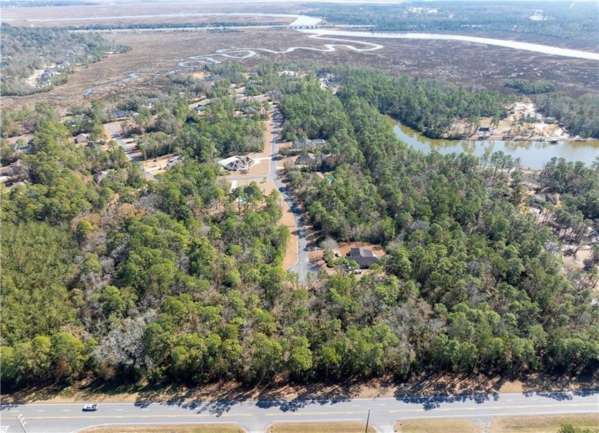Located at the end of a quiet cul-de-sac, Lot #43 in Foxcreek - photo 4
