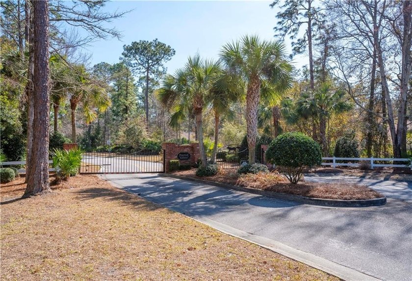 Located at the end of a quiet cul-de-sac, Lot #43 in Foxcreek - photo 5
